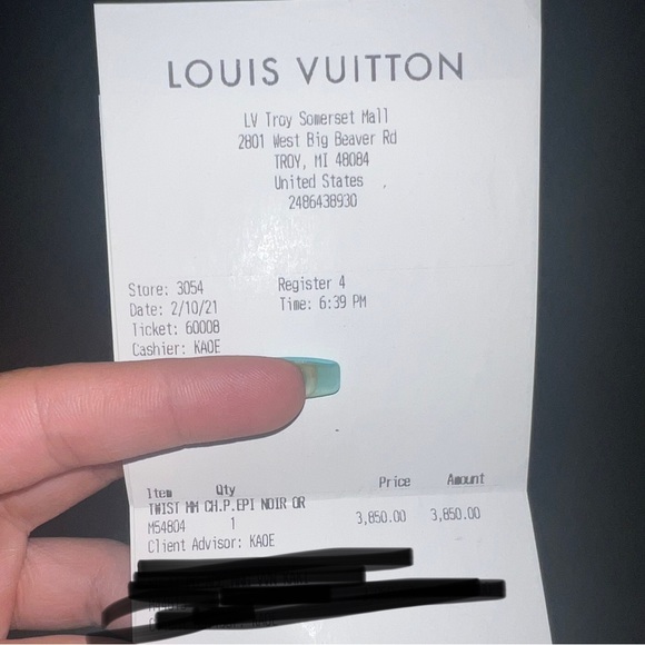 Louis Vuitton black purse - Picture 4 of 4